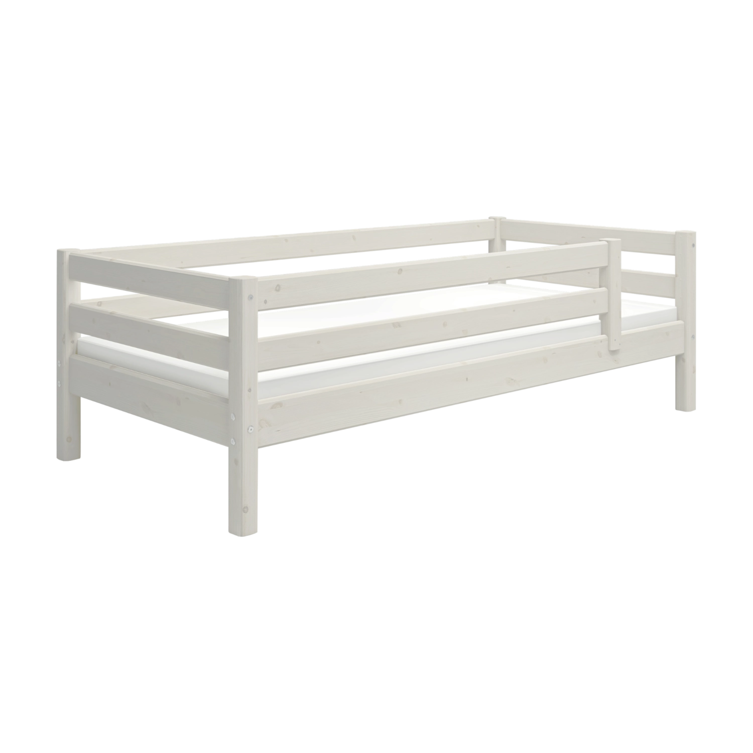 FLEXA WHITE enkeltseng til børn med sikkerhedsgelænder, skandinavisk design, helt hvid finish, vist på en ensfarvet hvid baggrund.