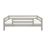 FLEXA SAFETY RAIL i gråt, set forfra, børnesikkert design til børneværelset, på en ensfarvet hvid baggrund.