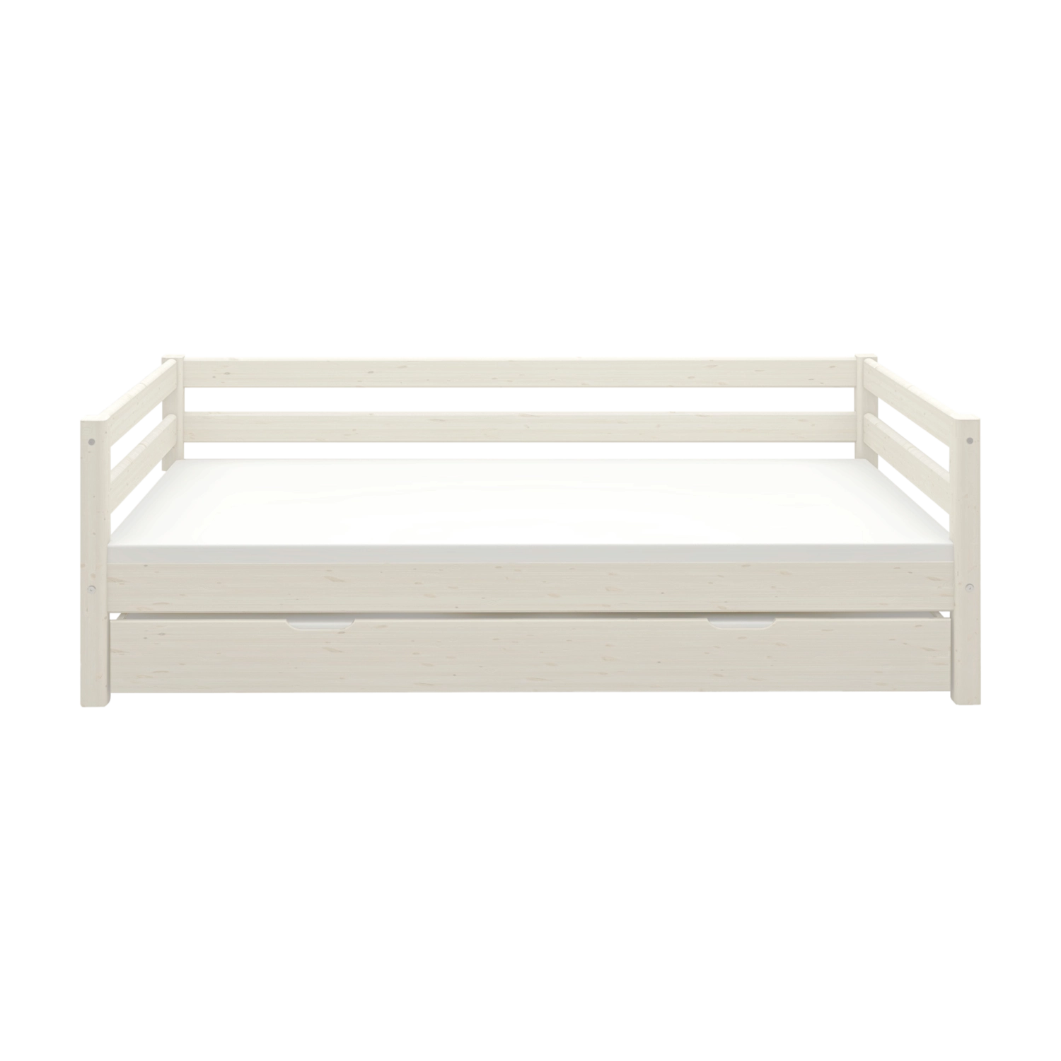 FLEXA CLASSIC hvid enkeltseng med udtrækkelig gæsteseng, synlige sikkerhedsgelændere, børnevenligt design på ensfarvet baggrund.
