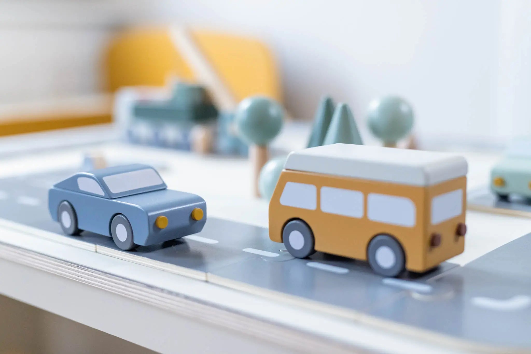Cars, 3 cars & 1 caravan, Handpainted PLAY _badge_last_chance flexa-com.myshopify.com